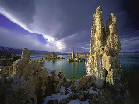 Worlds Incredible Mono Lake California Usa