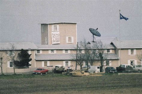 Waco Witnesses on Texas Cult Siege 25 Years Later