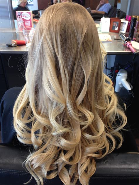 This How To Curl Your Hair For Wedding For Short Hair Stunning And Glamour Bridal Haircuts