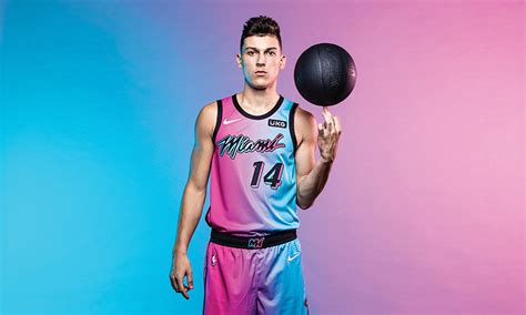 The miami heat's creative department pretty much put a key in the ignition of a delorean and cued up 1988. 2020-21 Miami HEAT Vice Uniform Collection | Miami Heat