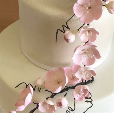 20 Cm Cherry Blossom Spray Sugar Flower Wedding Birthday Cake