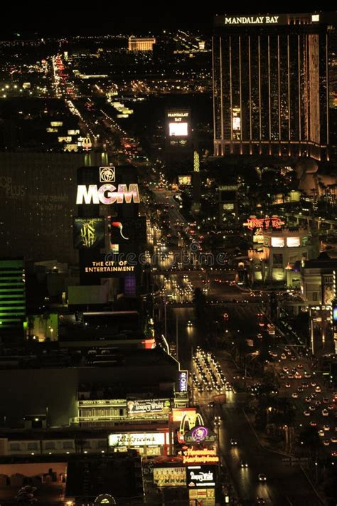 Las Vegas Strip At Night Editorial Stock Image Image Of Palace 45180599
