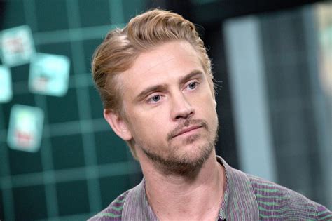 Before The Sandman See Boyd Holbrook Fight An Original Creature In