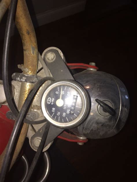 Seat height is set at 787 mm, and top speed. Re: FS: 1974 Benelli GTV-50 top tank moped 4-speed RARE ...