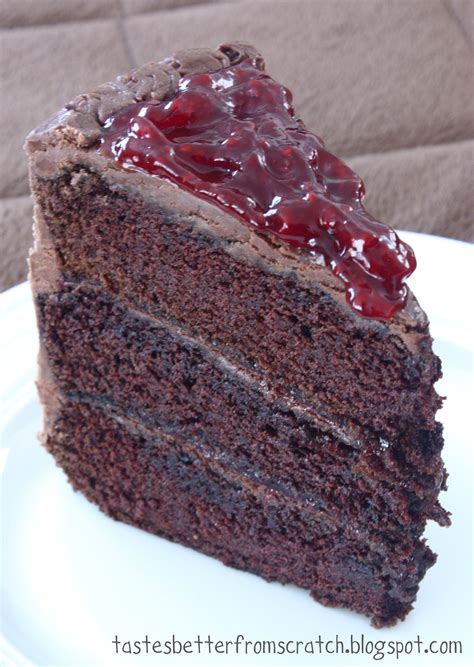 The largest 'family' of frostings is definitely the buttercream family. Chocolate Cake with Raspberry Filling | Recipe | Chocolate raspberry cake, Tasty chocolate cake ...