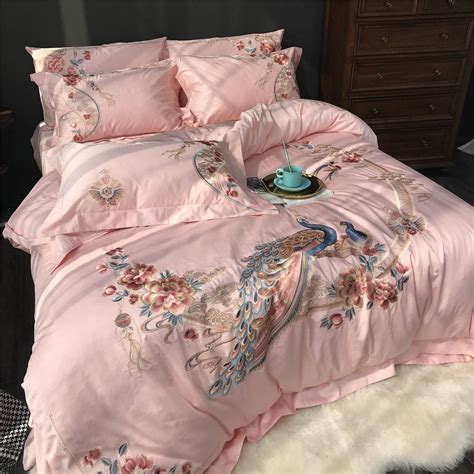 Luxury Embroidered 120S Egyeptian Cotton Pink Peacock Bedding Set Queen