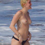 This For The Miley Cyrus Lovers Shesfreaky