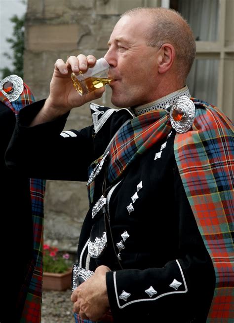 Tour Scotland Tour Scotland Photographs Of Scottish Pipers Enjoying A