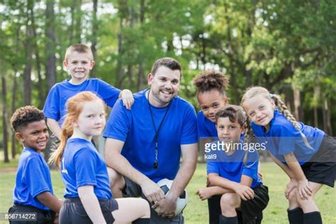 Soccer Coach Huddle Photos And Premium High Res Pictures Getty Images
