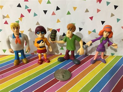 Lot Of 6 Mini Scooby Doo Gang Figures Fred Shaggy Velma Etsy