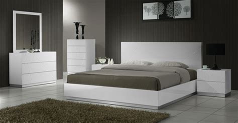 Make your bedroom reflect your personal style with the diverse selection of bedroom furniture at target. High Gloss Furniture: High Gloss Bedroom, Dining Room ...