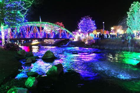 Перевод слова wonderland, американское и британское произношение, транскрипция, примеры использования. Caldwell business owners 'light up' over Winter Wonderland ...