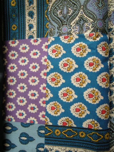 Vintage Calico Cotton Blend Fabric Blue By Sellingeverythang