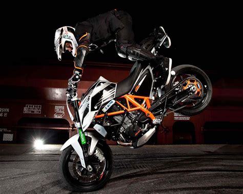 Play live tournaments every week. Download HD Bike Stunt Wallpapers Gallery