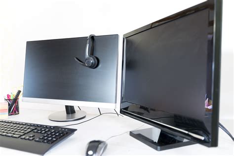 The 9 Best Dual Monitor Stands Of 2022