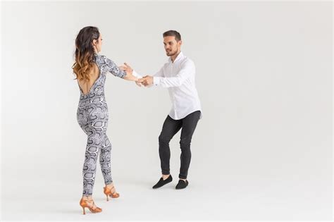 Premium Photo Young Couple Dancing Social Latin Dance Bachata