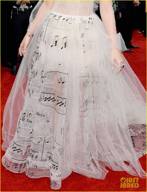 Katy Perry In Valentino Grammys 2014