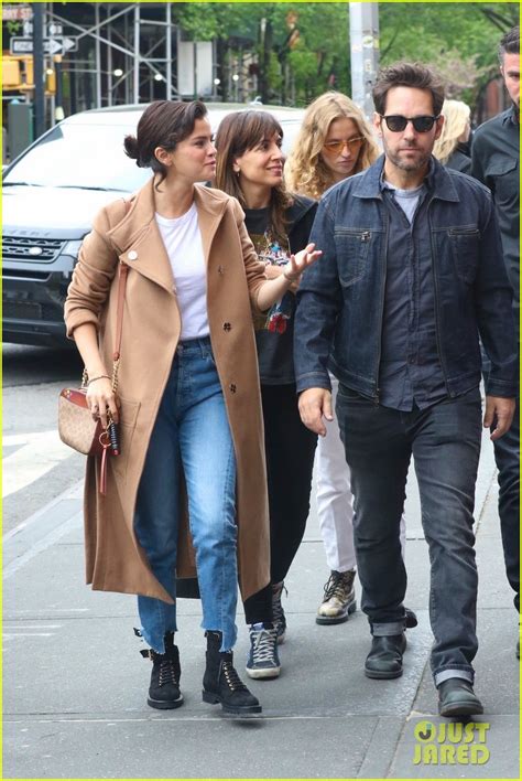 Photo Selena Gomez Paul Rudd Justin Theroux Lunch May 2018 04 Photo 4077847 Just Jared
