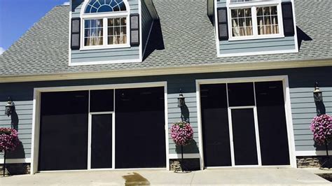 The lifestyle garage door screen is a fully retractable garage screen door that works with your existing garage door. Villa's Lifestyle Screens for Garage Doors - Villa Blind ...