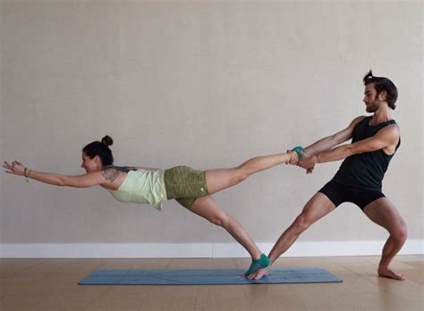 Best Partner Yoga Poses Partner Yoga Poses Yoga Challenge Poses