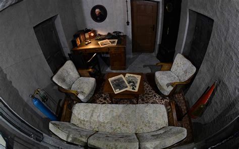Replica Of Adolf Hitlers Bunker Unveiled By Private Berlin Museum