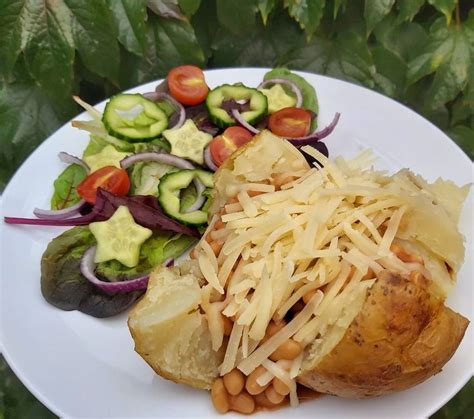 Baked Potato With Beans Cheese