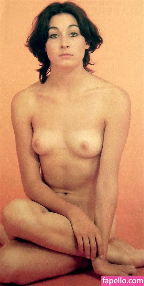 Anjelica Huston Nude Leaks Photos Fapello