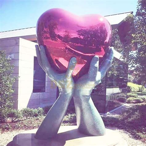 Artists Famous Modern Stainless Steel Heart Sculpture For Home Garden