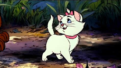 these are the very best disney cats paws down hellogiggleshellogiggles