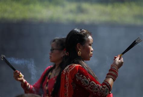 Teej Celebrations In Nepal See Women Throng To Pashupatinath Temple