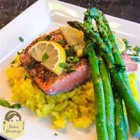 See more ideas about panera recipes, recipes, panera. Easy garlic butter salmon packets_menumusings.com | Garlic ...