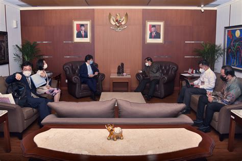 Sekretariat Kabinet Republik Indonesia Sekretaris Kabinet Menerima