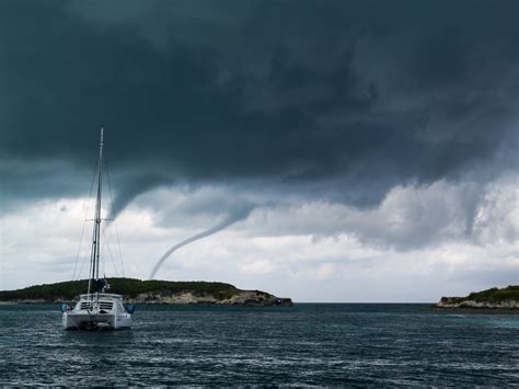 Boating Safety Tips For Bad Weather