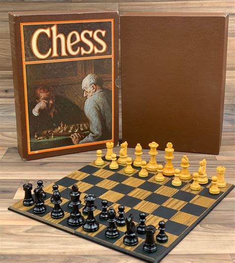 Vintage Wood Chess Set Staunton Chess 3m Bookshelf Classic Collectors