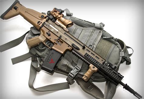 S l i n g e r s on. Professional Military Machine Gun Wallpapers HD / Desktop and Mobile Backgrounds