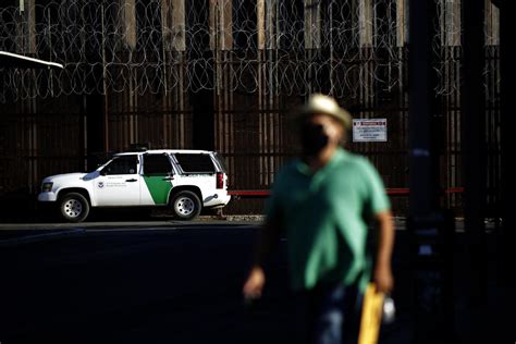 Us Border Patrol Apprehensions Dips In April But Still At 22 Year High