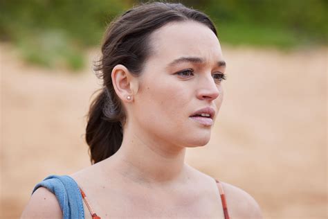 Spoilers Bella Discovers Nikaus Cheating Scandal In Home And Away