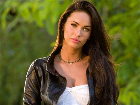 American Celebrity Megan Fox Hd Wallpapers