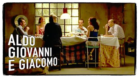 Da noi in italia nel 1981 il piccolo alfredino non ci riuscí. La cena - Chiedimi se sono felice - Aldo Giovanni e ...