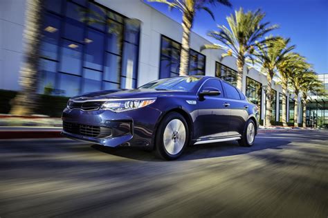 All New 2017 Kia Optima Hybrid Is 10 Percent More Efficient Drivemag Cars