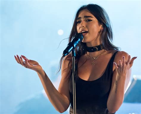 Dua Lipa Made Her Wireless Festival Debut On Friday The Must See