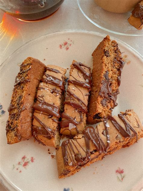 This vegan cookie recipe uses just one flour! Easy Gluten Free Almond Biscotti / Cake Mix Coconut Almond ...