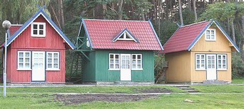 Check Out This Cool Plan To Build Your Own Very Small Shed Or House