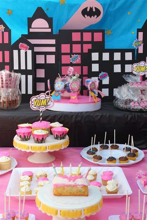 emma s superhero girl birthday party sweets table fiesta de spiderman decoracion decoracion