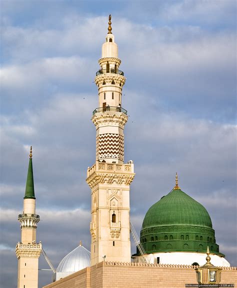 On Black Masjid Nabawi Prophets Mosque By Shabbir Siraj Large