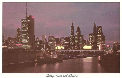 Chuckmans Collection Chicago Postcards Volume 08 Postcard Chicago Skyline And River
