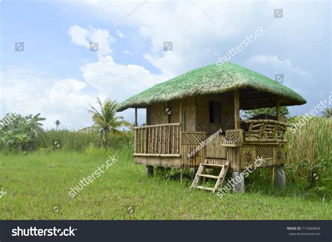 Philippines Bahay Kubo Native House Middle Foto Stock 715689694