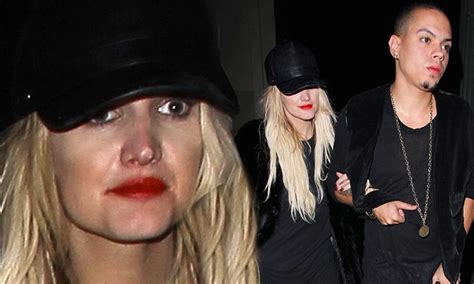 Ashlee Simpson Hits The Club With Husband Evan Ross And Sister In Law