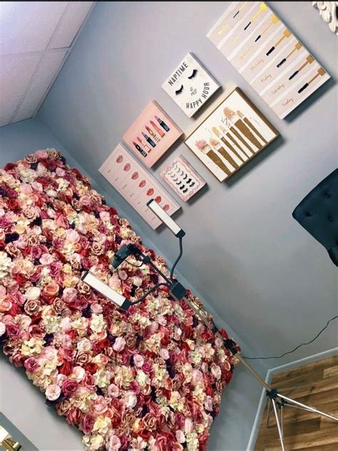 Pin By Jaz Jinsui On Motivation Makeup Room Decor Makeup Studio Decor Beauty Room Decor