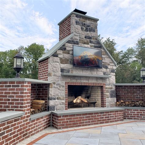 Outdoor Gas And Wood Burning Fireplace Backyard Firepits
